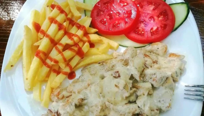 Burger House Radovis - Радовиш 2420