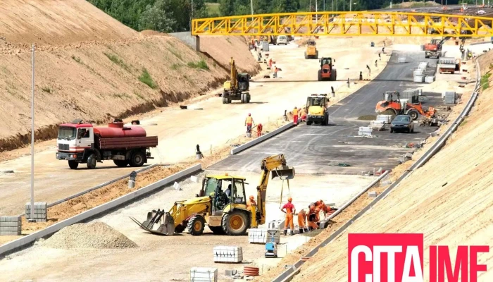 Eskavatori Mk Dooel Uvoz Izvoz Skopje Od Sopstvenikot - Скопје