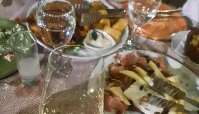 Restoran Dvor отворено сега - Скопје