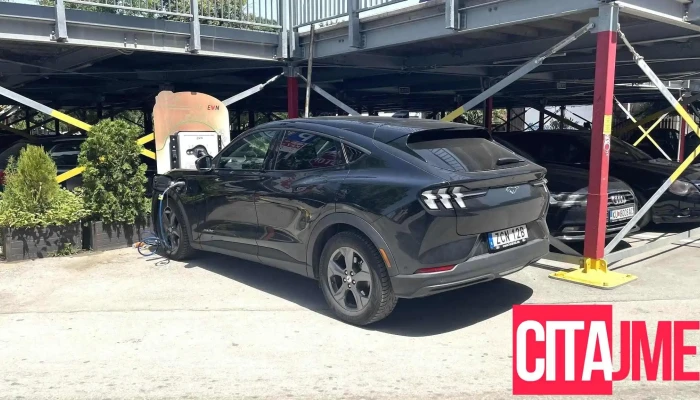 Stanitsa Za Polnenje Na Elektrichno Vozilo Sie - Куманово