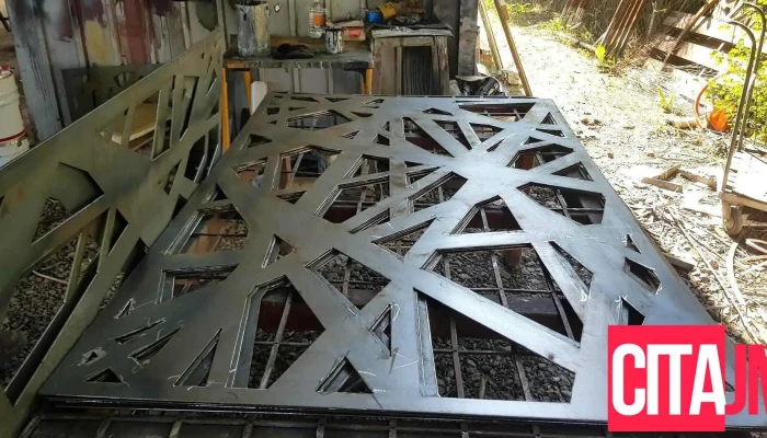 Unistar Trejd Od Sopstvenikot - Велес